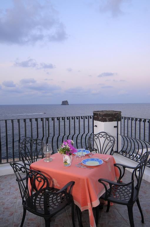 Hotel Villaggio Stromboli - Isola Di Stromboli Exterior foto