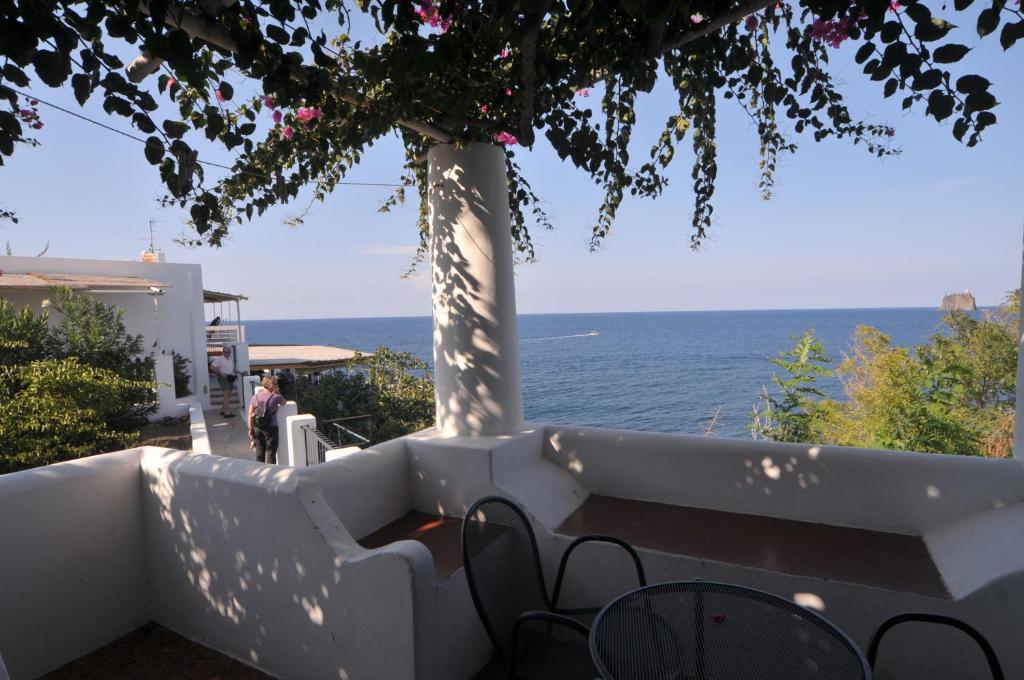 Hotel Villaggio Stromboli - Isola Di Stromboli Exterior foto