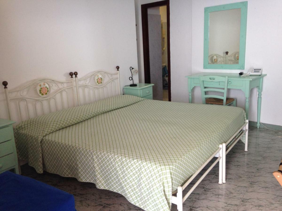 Hotel Villaggio Stromboli - Isola Di Stromboli Exterior foto